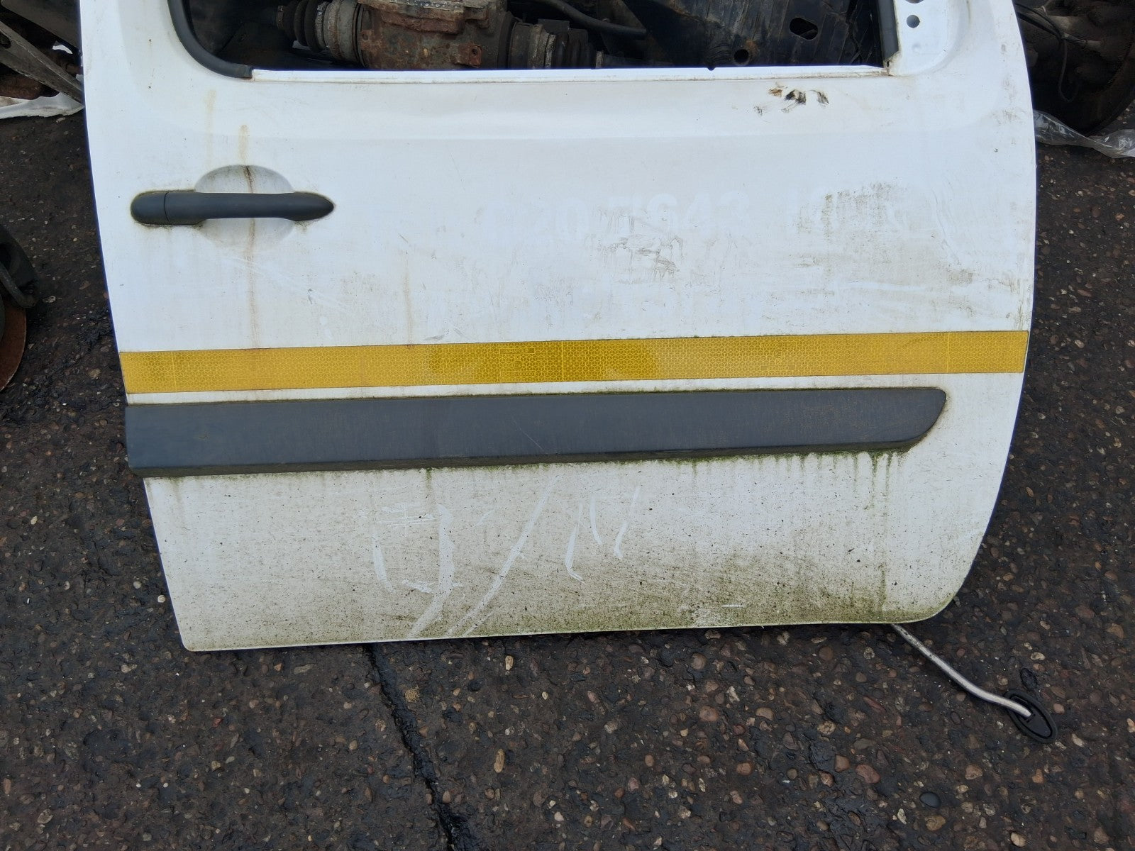 2018 MERCEDES BENZ CITAN W415 OSF DRIVER SIDE FRONT RIGHT BARE DOOR WHITE