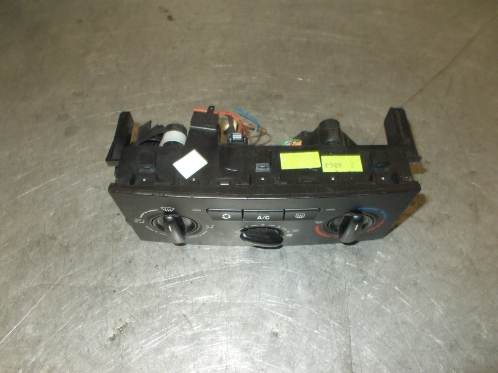 PEUGEOT 207 2006 CLIMATE CONTROL UNIT MODULE 69910004