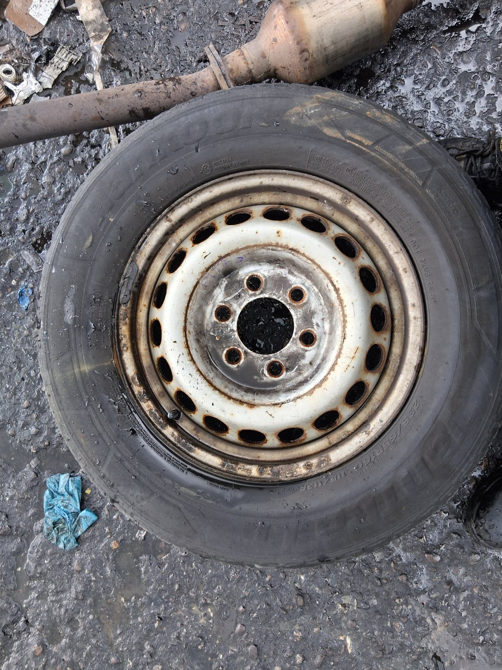 2016 MERCEDES BENZ SPRINTER W906 16 INCH STEEL WHEEL WITH TYRE 235/65R16