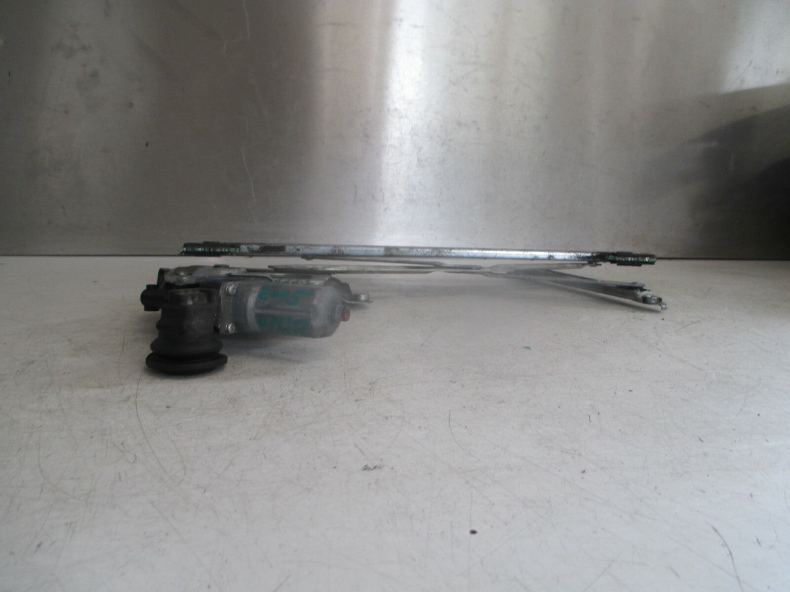 2005 TOYOTA PRIUS OSR DRIVER SIDE REAR DOOR WINDOW REGULATOR MOTOR 85710-35180
