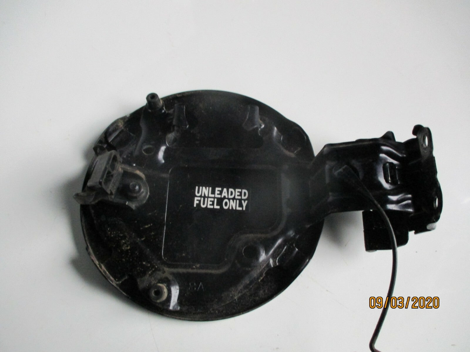 LEXUS CT 200h 2015 PETROL DIESEL FUEL FILLER CAP COVER FLAP DOOR DARK PURPLE