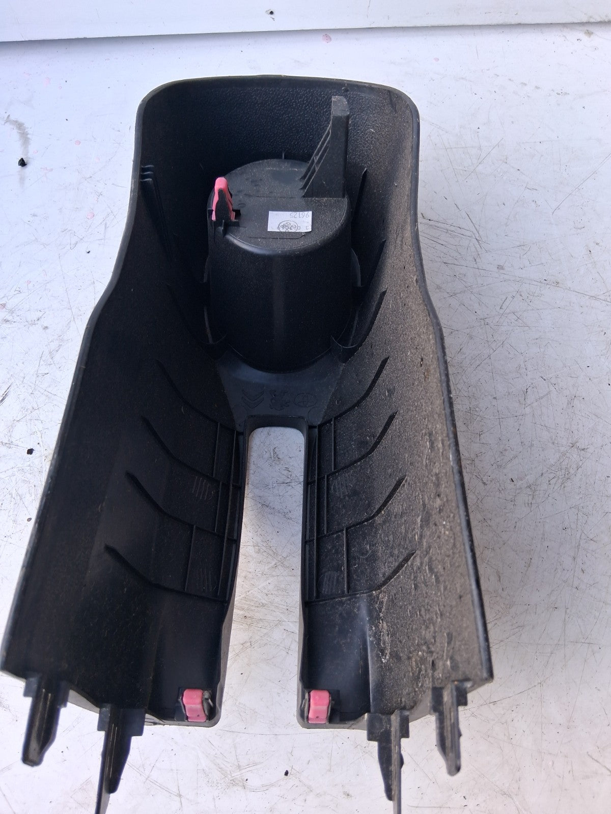 2019 TOYOTA AYGO MK2 CENTRE CONSOLE TRIM WITH CUPHOLDER