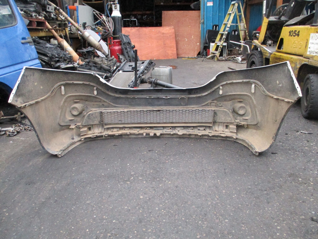 2015 RENAULT TRAFIC X82 MK2 FRONT COMPLETE BUMPER WITH GRILLS SILVER