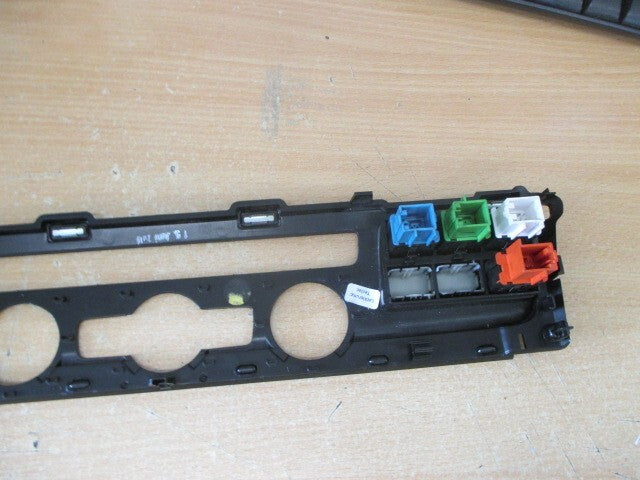 2018 VW TRANSPORTER CARAVELLE T6 DASH AC HEATER SURROUND TRIM 7E5857212A