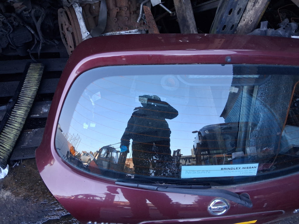 2005 NISSAN ALMERA MK2 REAR COMPLETE TAILGATE BOOTLID RED