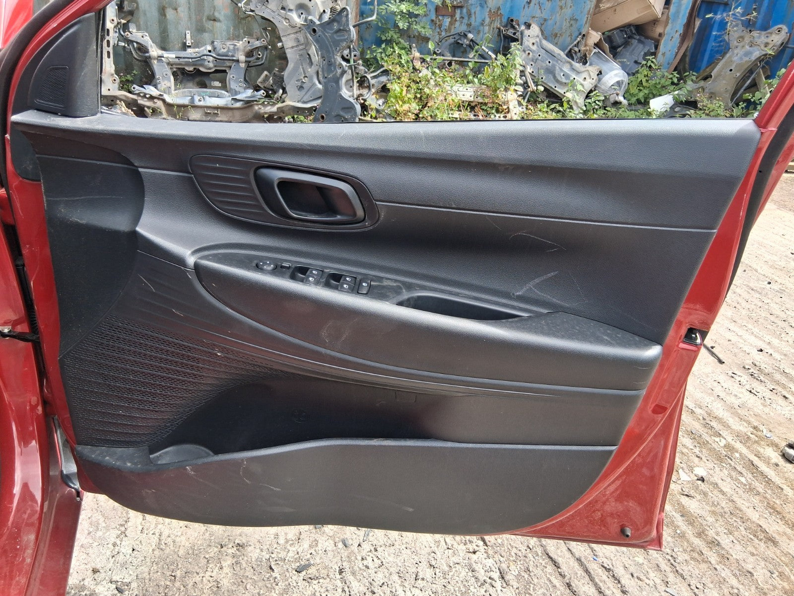 2026 HYUNDAI I20 MK3 OSF DRIVER SIDE FRONT DOOR CARD PANEL