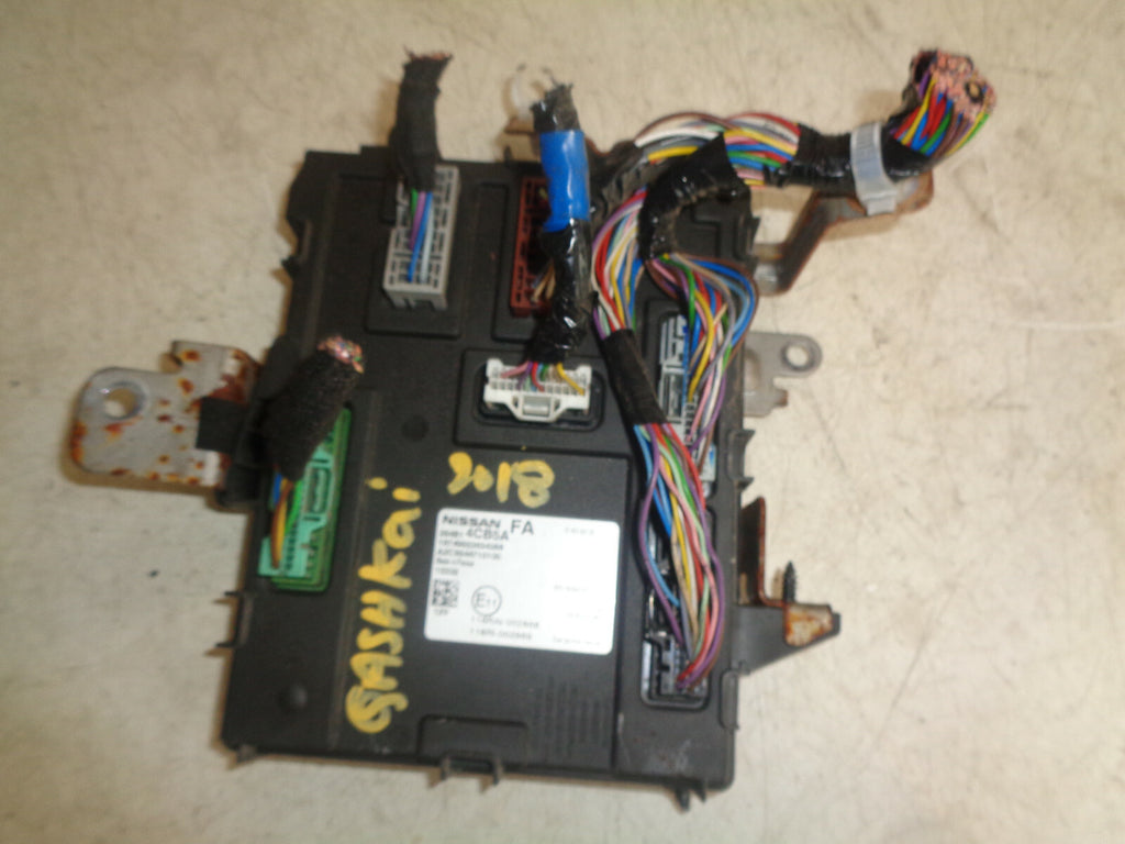 NISSAN QASHQAI J11 MK2 2018 BODY CONTROL MODULE 284B14CB5A DAMAGED
