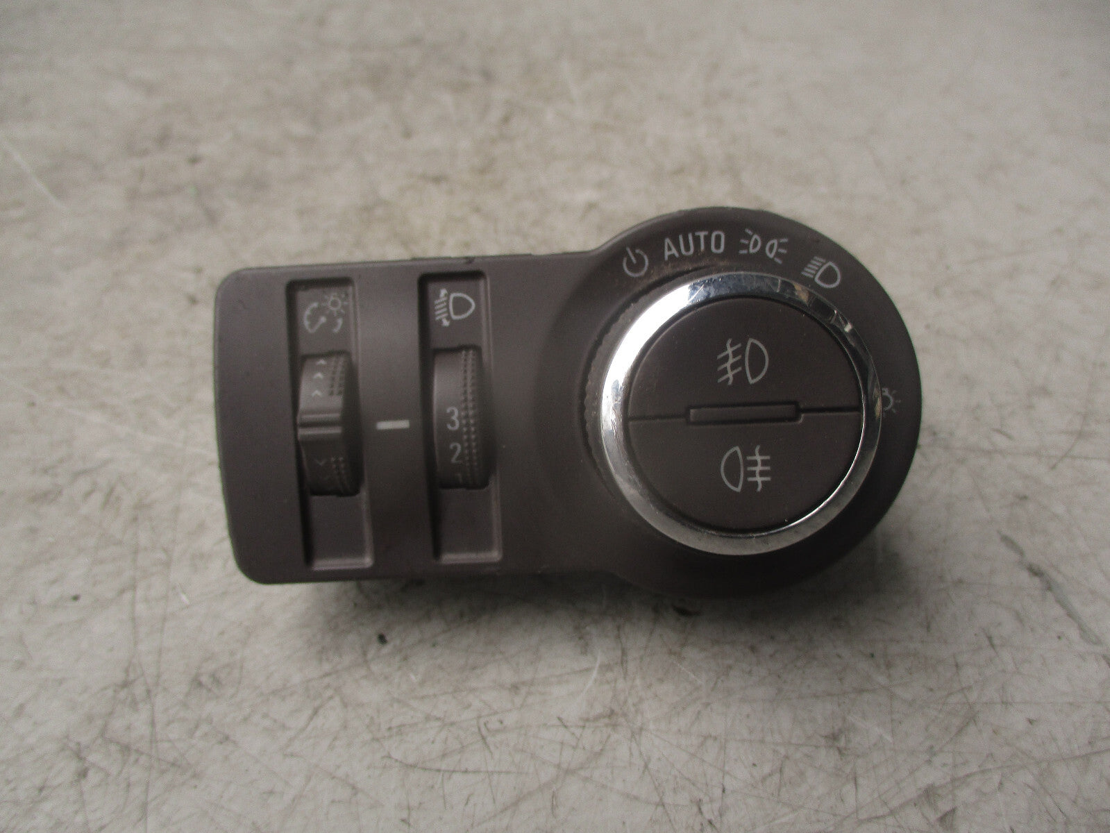 2013 VAUXHALL MOKKA HEADLIGHT SWITCH CONTROL PANEL 95205725