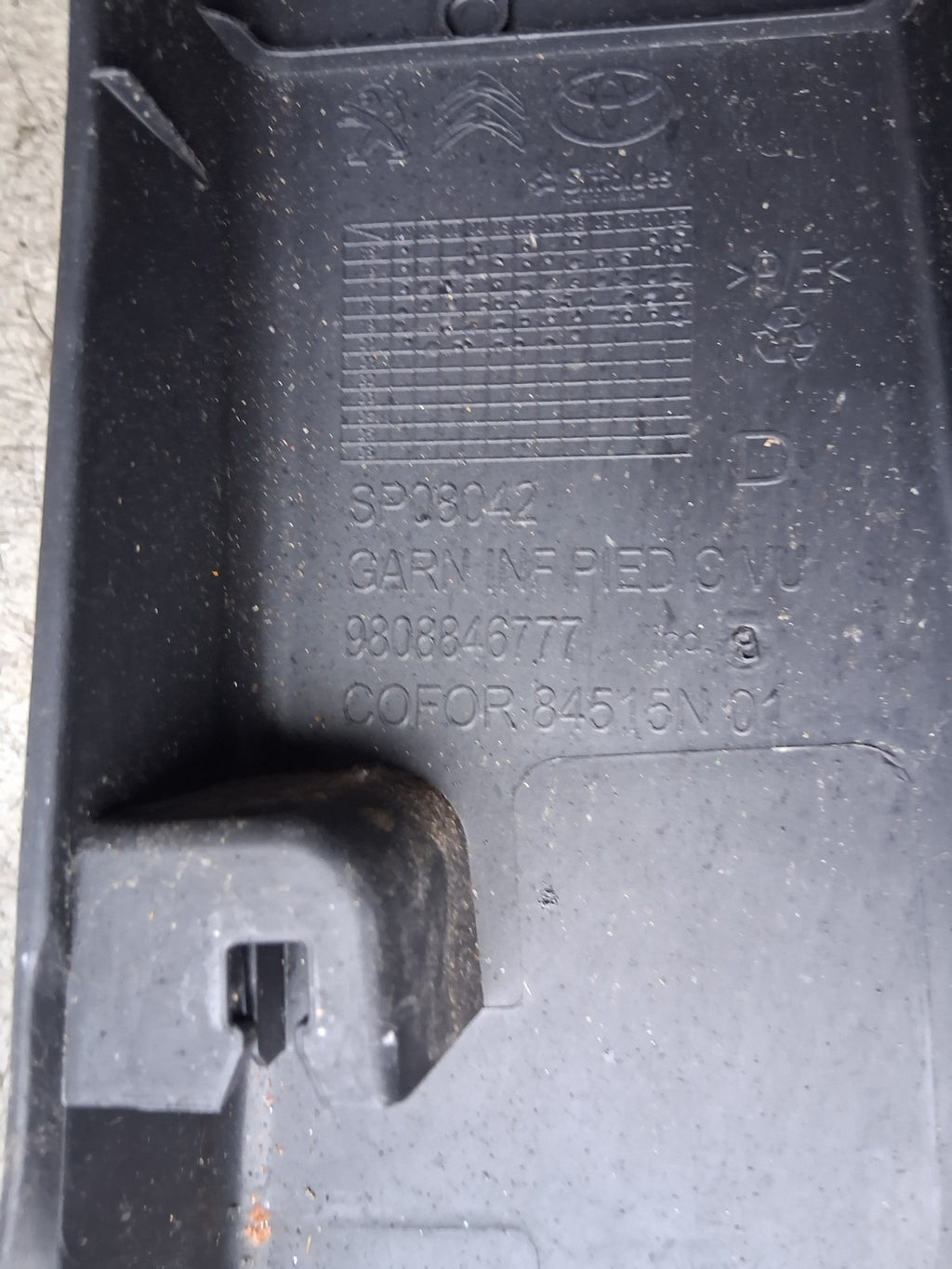2021 VAUXHALL VIVARO MK3 OSF DRIVER SIDE FRONT RIGHT B PILLAR TRIM 9808846777