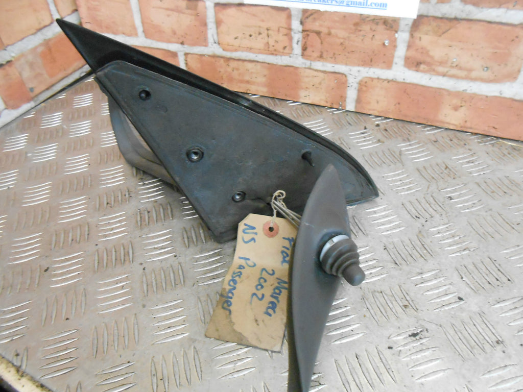 FIAT MAREA BRAVA 2002 NS PASSENGER SIDE MANUAL DOOR WING MIRROR BLACK PLASTIC