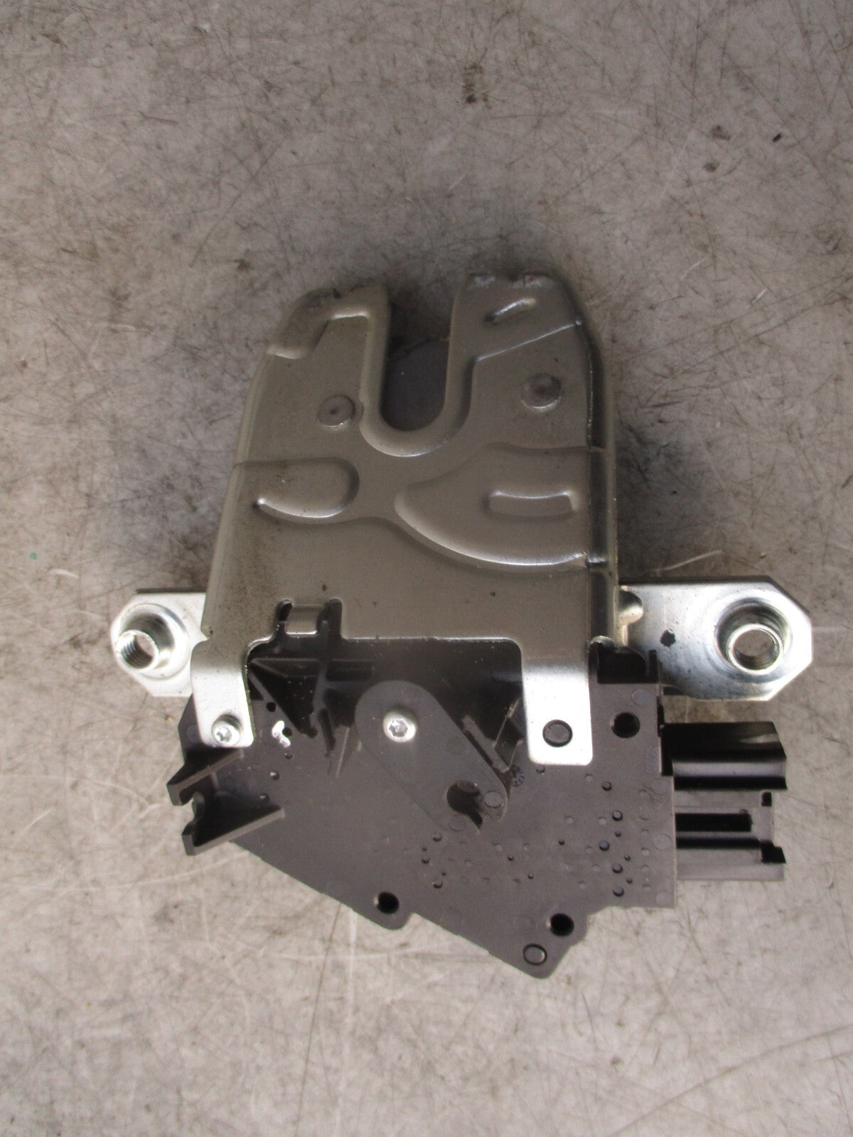 2021 MG HS REAR BOOTLID TAIL GATE LOCK MECHANISM 10314527