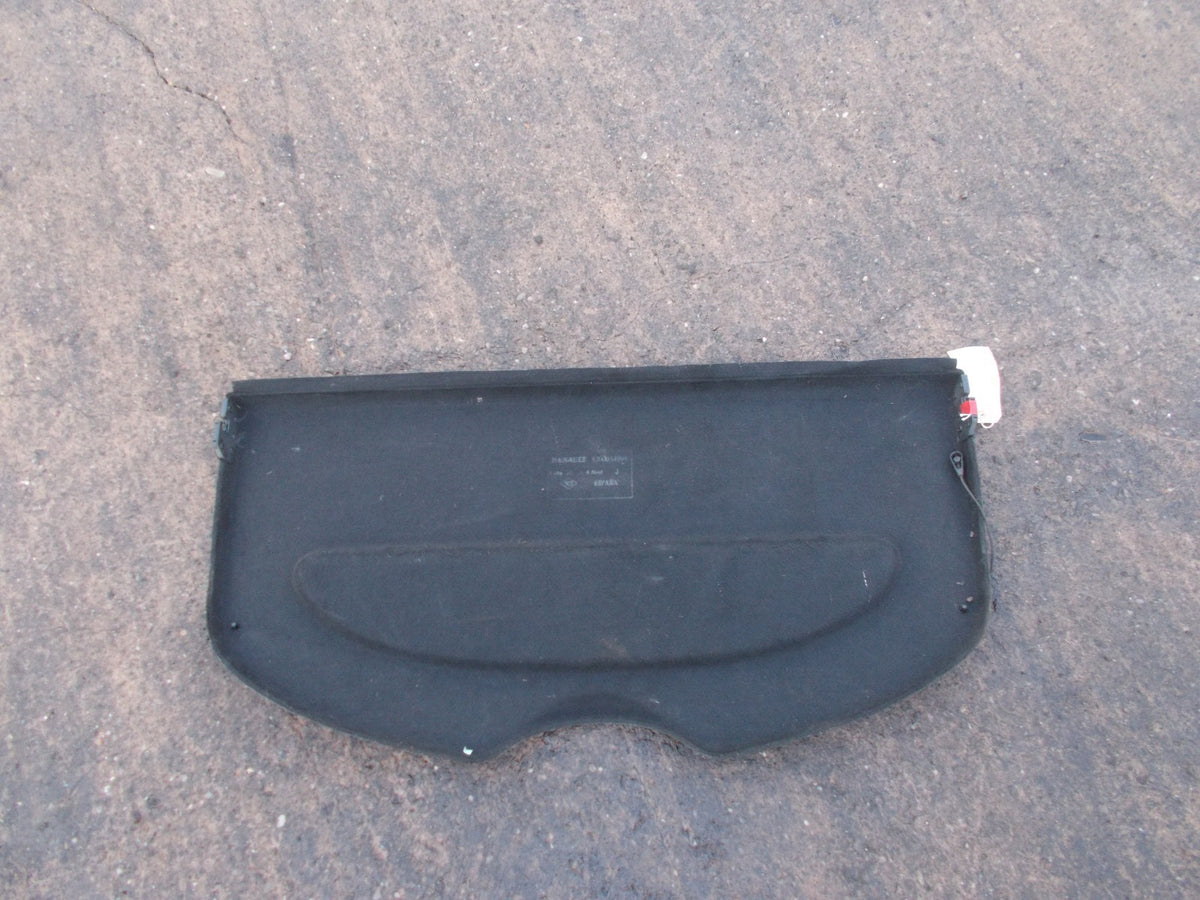 RENAULT MEGANE 2004 4 DOOR PARCEL SHELF BOOT LOAD COVER 8200034999