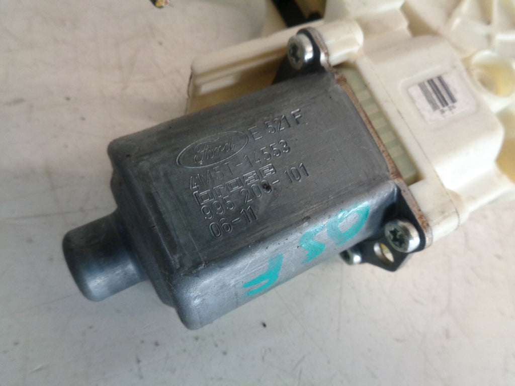 FORD FOCUS MK2 2006 OS DRIVER SIDE FRONT DOOR WINDOW REGULATOR & MOTOR 4M5T14553