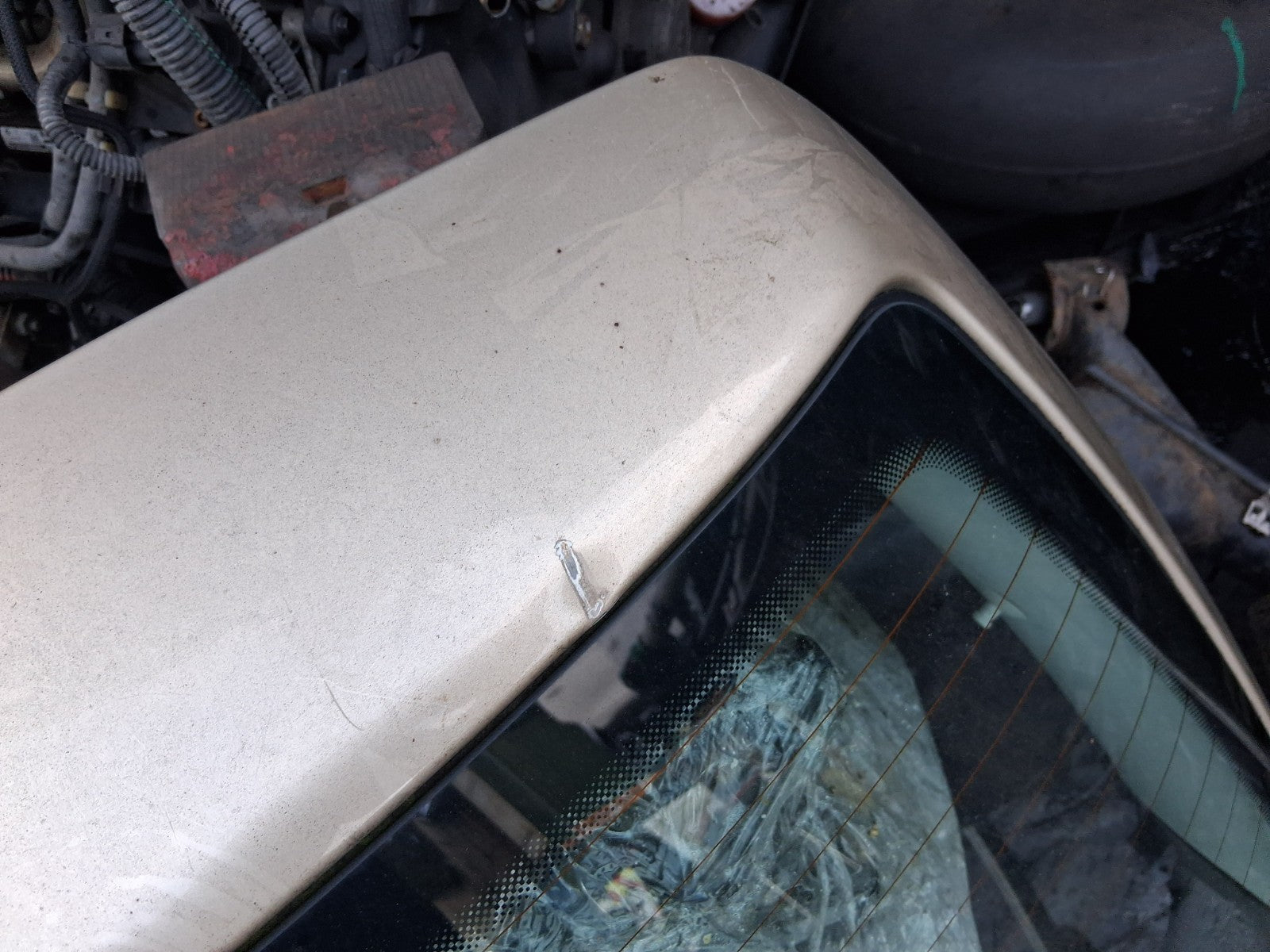 2002 VW VOLKSWAGEN GOLF MK4 COMPLETE TAILGATE BOOTLID BEIGE