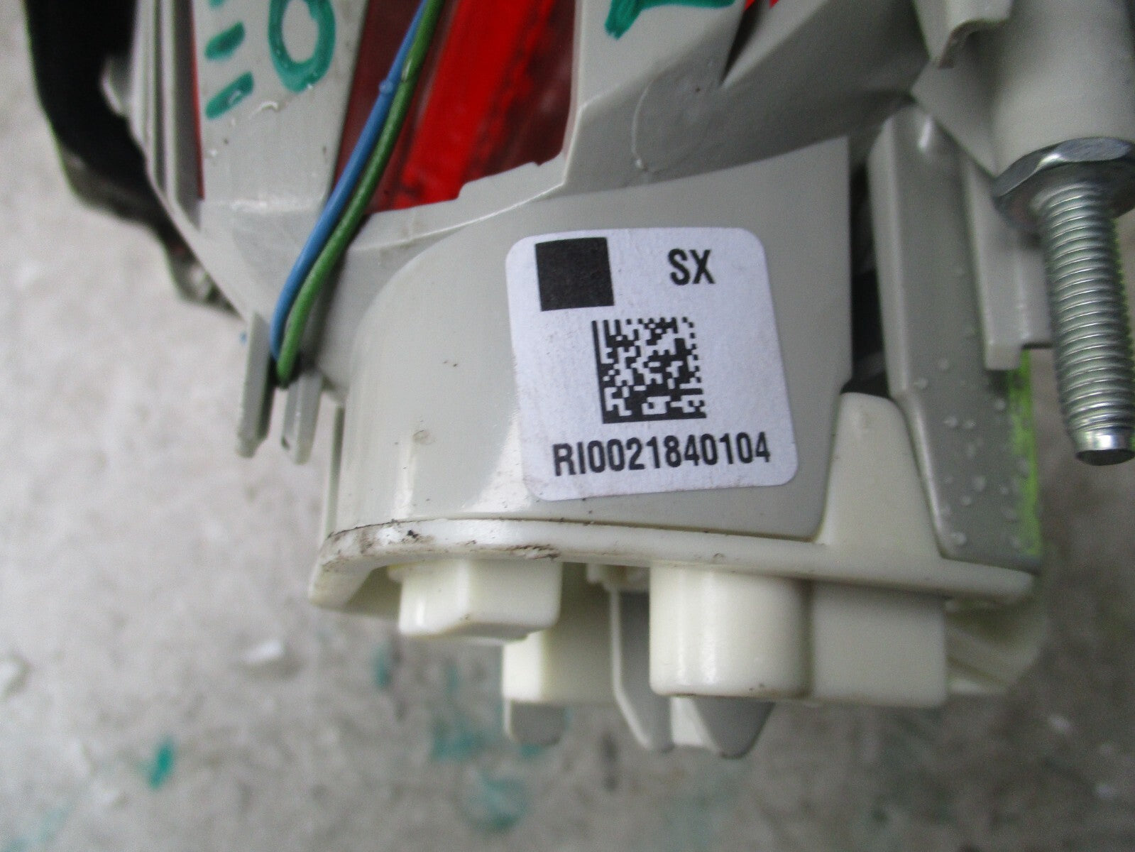 2011 BMW E90 NSR PASSENGER SIDE REAR TAIL LIGHT R10021840104