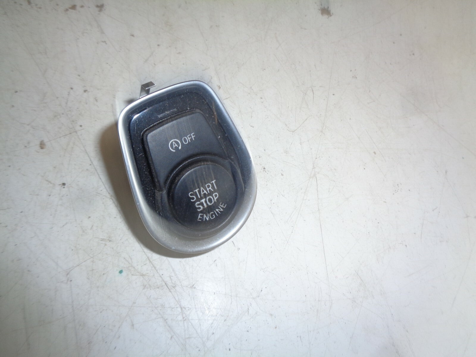 BMW 3 SERIES F30 2015 IGNITION START ENGINE START STOP BUTTON 9250734
