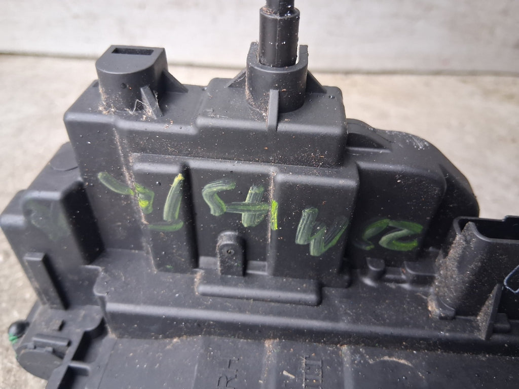 2020 RENAULT MASTER MK3 OSF DRIVER SIDE FRONT DOOR LOCK MECHANISM