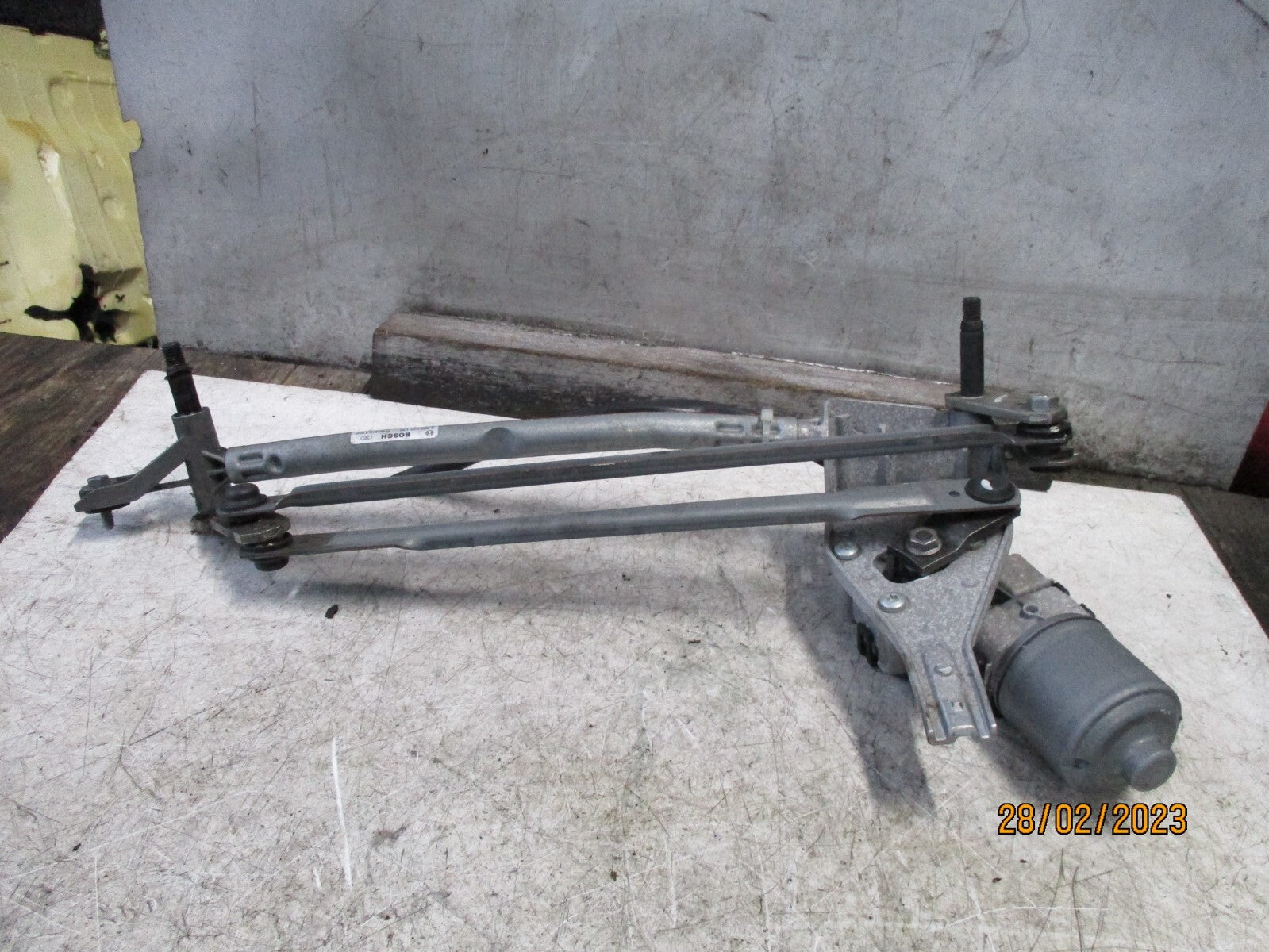 PEUGEOT 208 2018 FRONT WINDSCREEN WIPER MOTOR LINKAGE 9827963480
