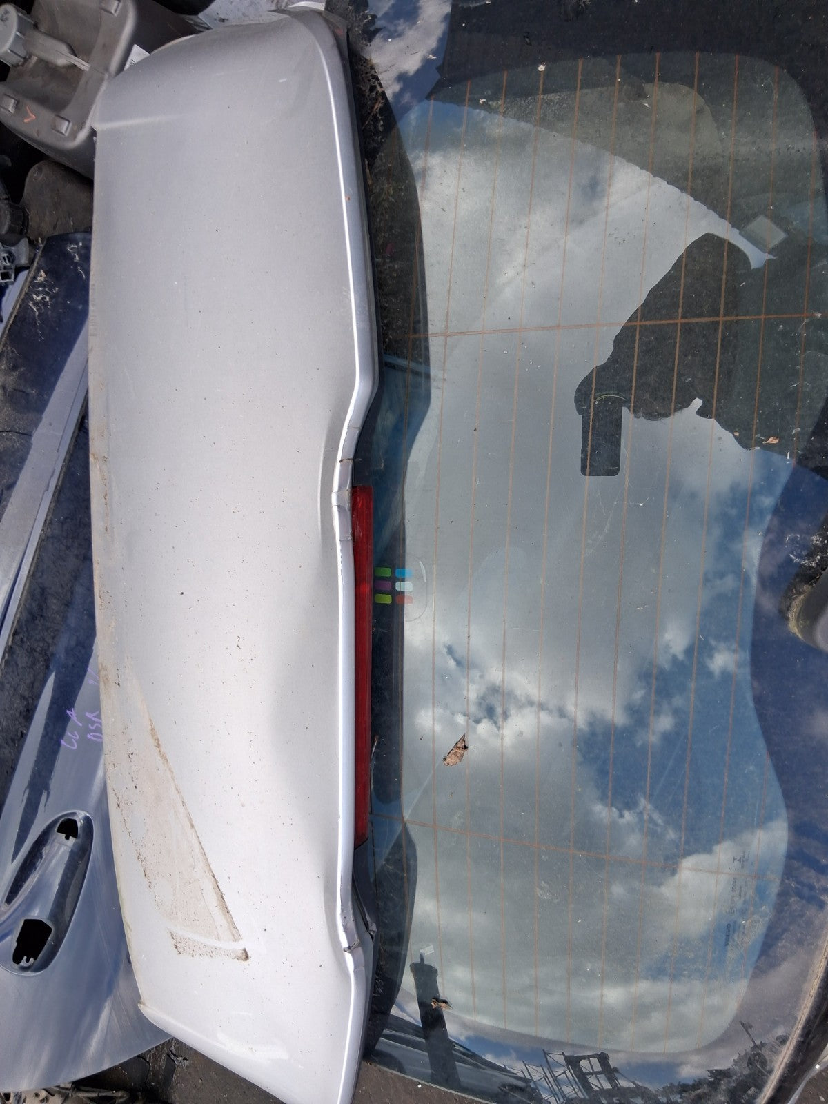 2016 VOLVO V40 D3 COMPLETE REAR TAILGATE BOOTLID SILVER
