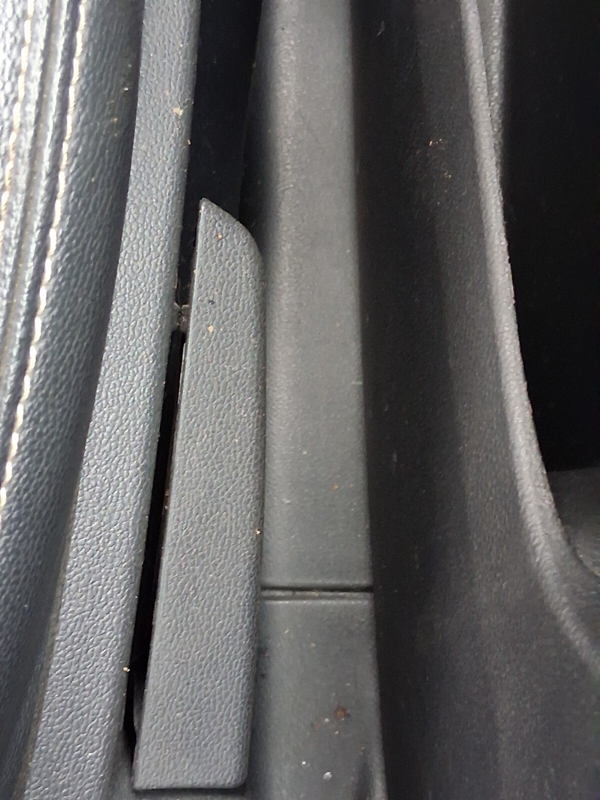 2021 MG 3 MK2 EXCLUSIVE OS DRIVER SIDE FRONT HALF LEATHER COMPLETE SEAT