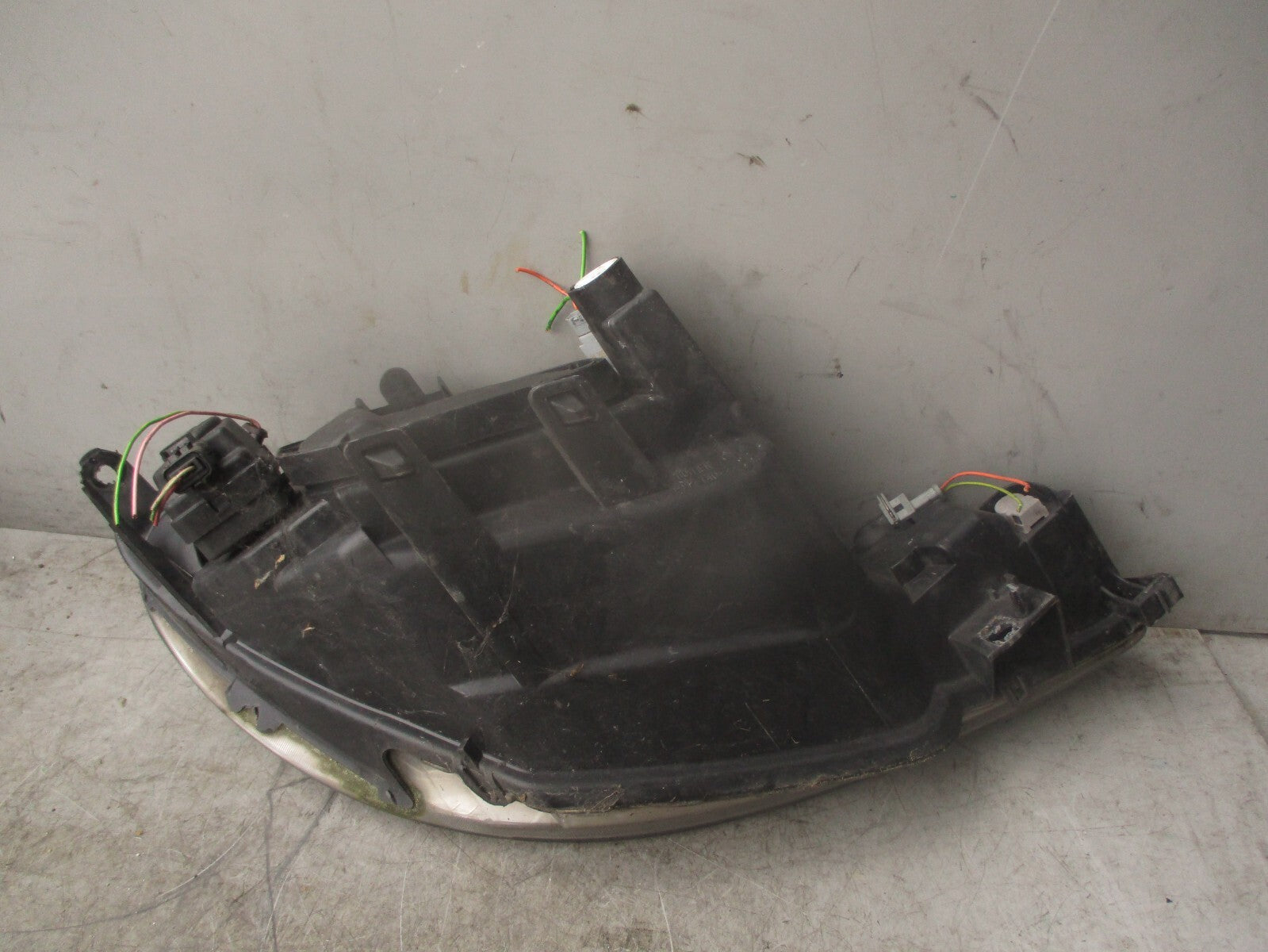 2005 PEUGEOT 206 NSF PASSENGER SIDE FRONT LEFT HEADLIGHT LAMP 9630869780
