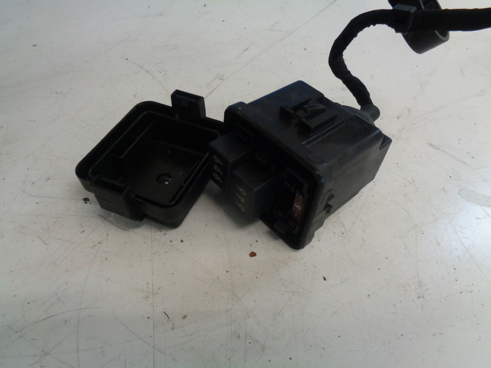 AUDI A5 8W6 2017 FUSE BOX RELAY 8W0937124A