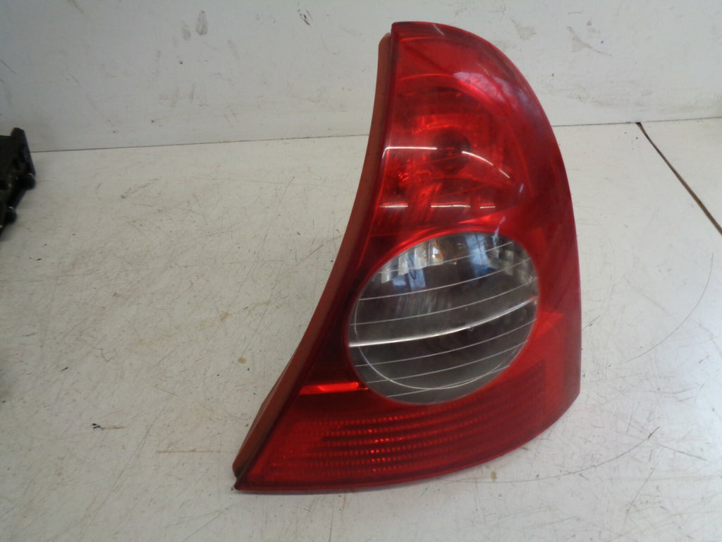 RENAULT CLIO 2004 MK2 OSR DRIVER SIDE REAR TAILLIGHT TAILLAMP