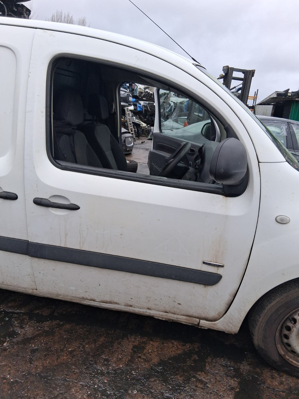 2016 MERCEDES CITAN W415 OSF DRIVER SIDE FRONT RIGHT BARE DOOR WHITE