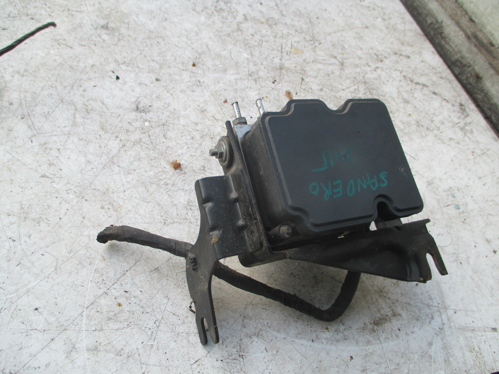 DACIA SANDERO 2015 MK2 1.5 DIESEL ABS PUMP & MODULATOR 476605492R
