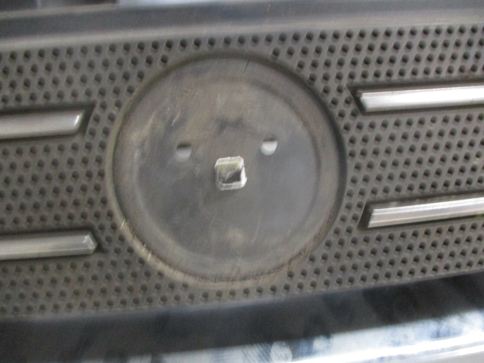FIAT IDEA MPV 2005 FRONT GRILL GRILLE CENTRE TRIM 735357980