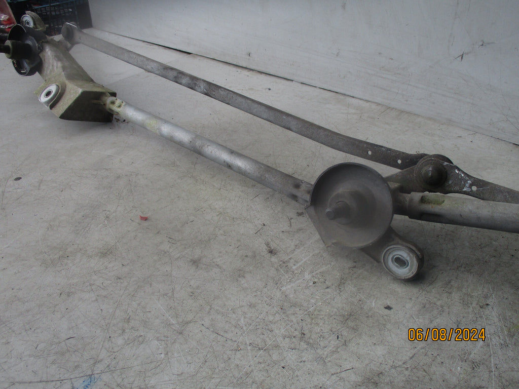 2013 NISSAN CUBE MK1 FRONT WIPER MOTOR & LINKAGE W000007799