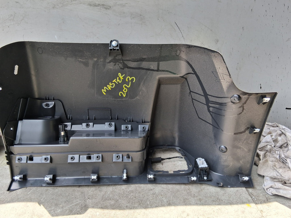 2023 RENAULT MASTER MK3 CENTRE POWER SOCKET DASHBOARD TRIM COVER PANEL 969100607