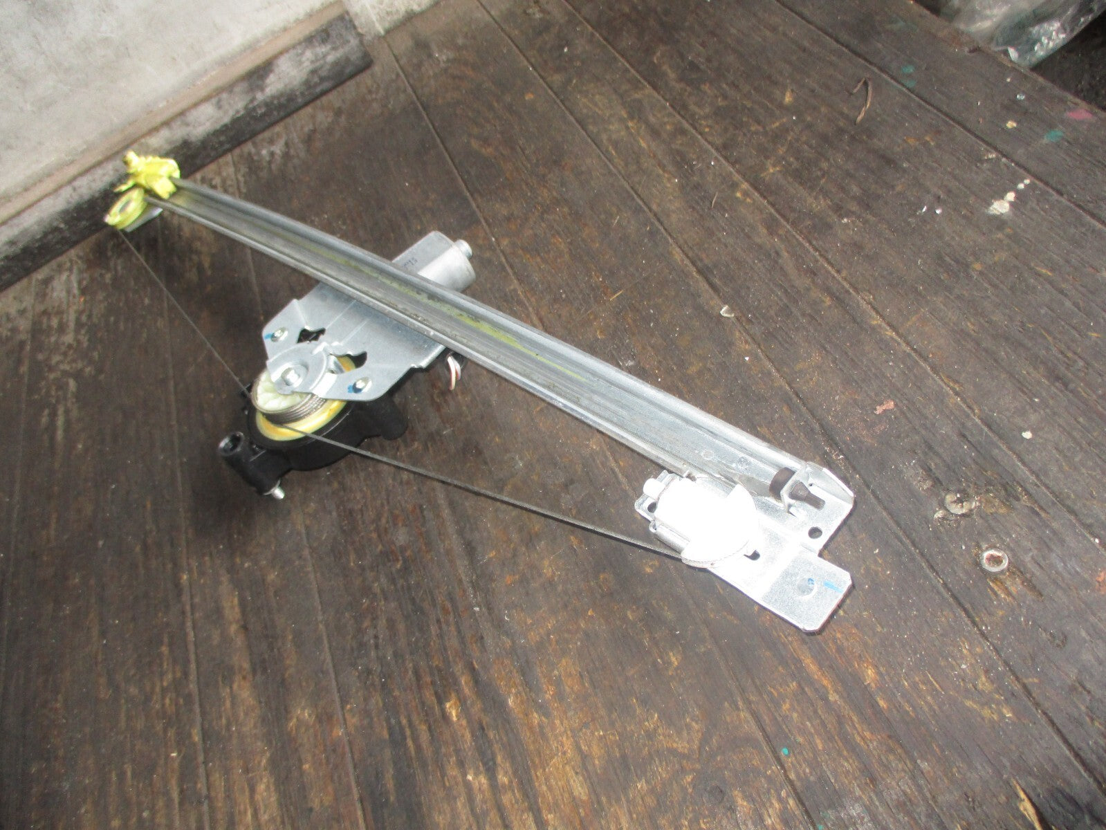 VAUXHALL VIVARO 2013 NSF PASSENGER FRONT WINDOW MOTOR REGULATOR