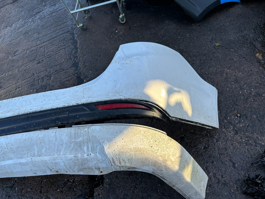 FORD MONDEO MK5 2016 REAR COMPLETE BUMPER WHITE