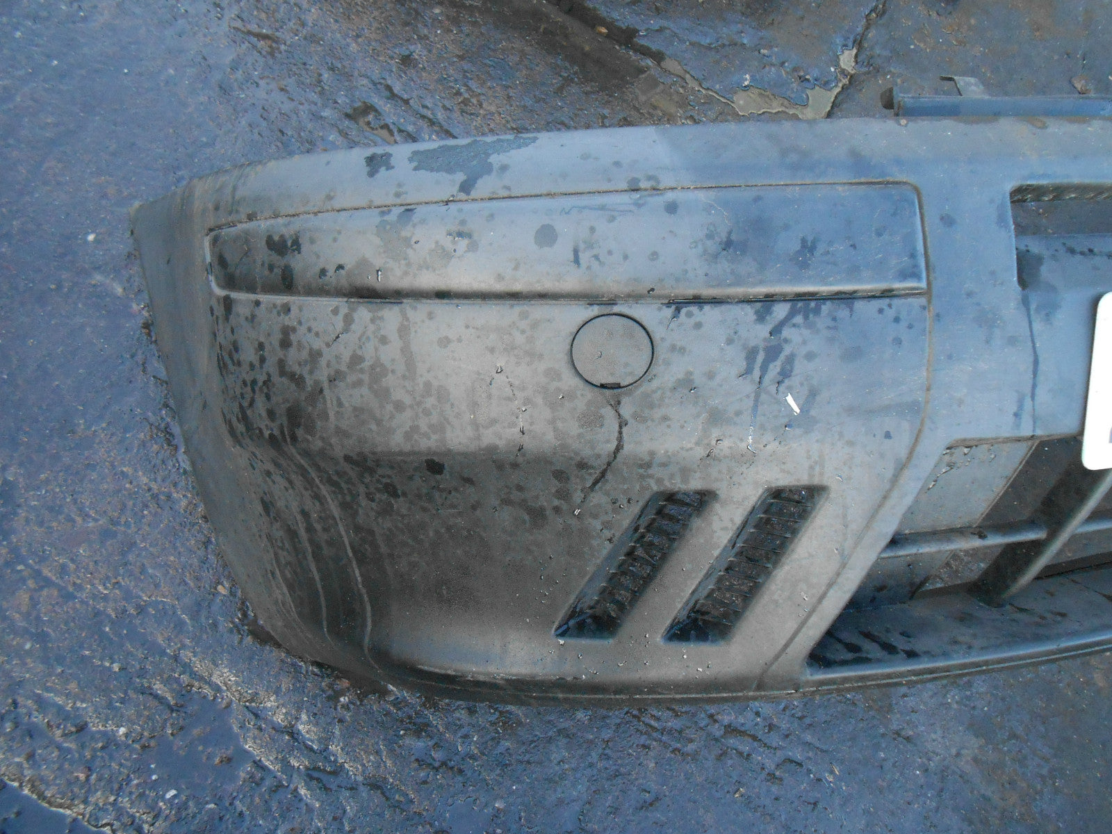 FIAT PUNTO 188 MK2 PRE FACELIFT 2000 COMPLETE FRONT BUMPER BLACK PLASTIC
