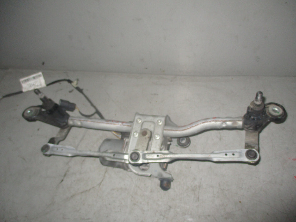 FORD ECOSPORT 2018 FRONT WIPER MOTOR & LINKAGES GN1517504BC