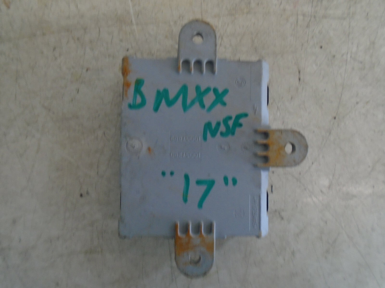 FORD B MAX 2017 NSF FRONT PASSENGER SIDE CONTROL MODULE 1014084500