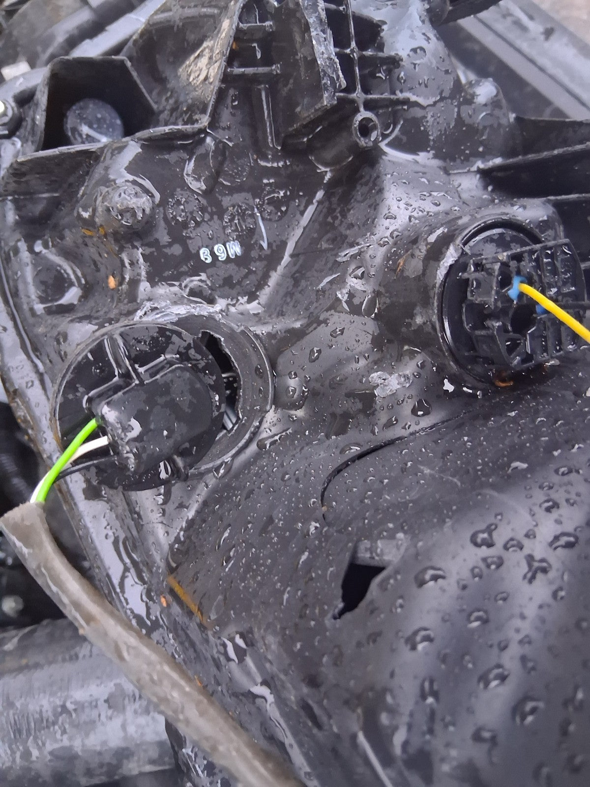 2018 NISSAN MICRA K14 OSF DRIVER SIDE FRONT RIGHT HEADLIGHT DAMAGED 260105FF0A
