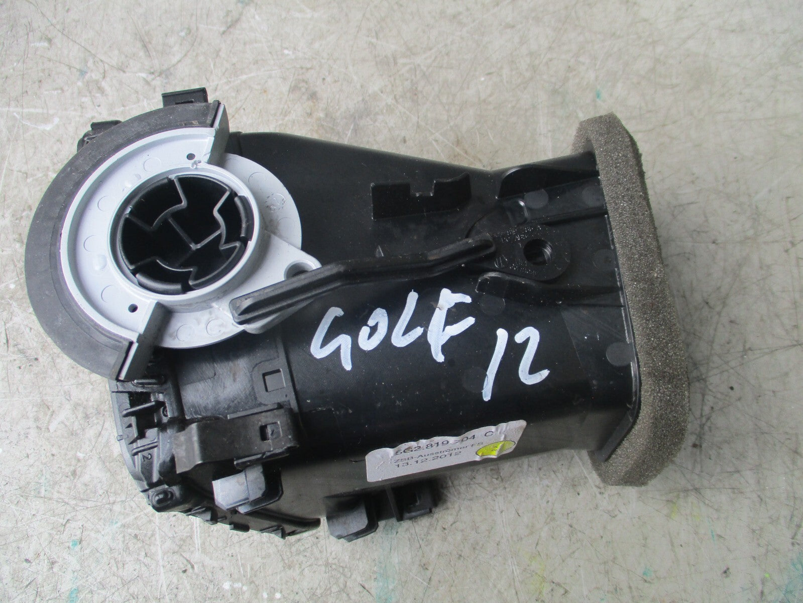 2012 VOLKSWAGEN GOLF REAR AIR VENT GRILL 5G2.819.704