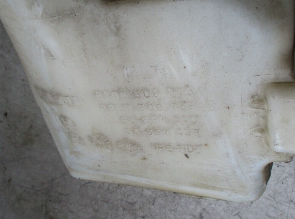 2012 VAUXHALL VIVARO FRONT WINDSCREEN WASHER WATER BOTTLE RESERVOIR 8200506740