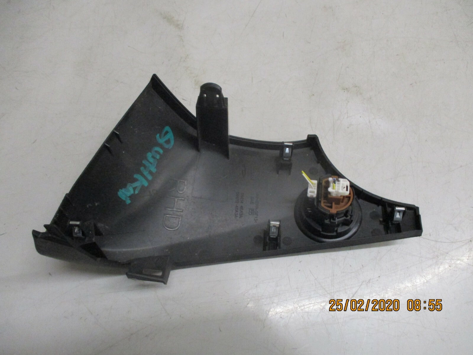 NISSAN QASHQAI J11 MK2 2018 STOP START SWITCH SURROUND PLASTIC TRIM 684144EA3A
