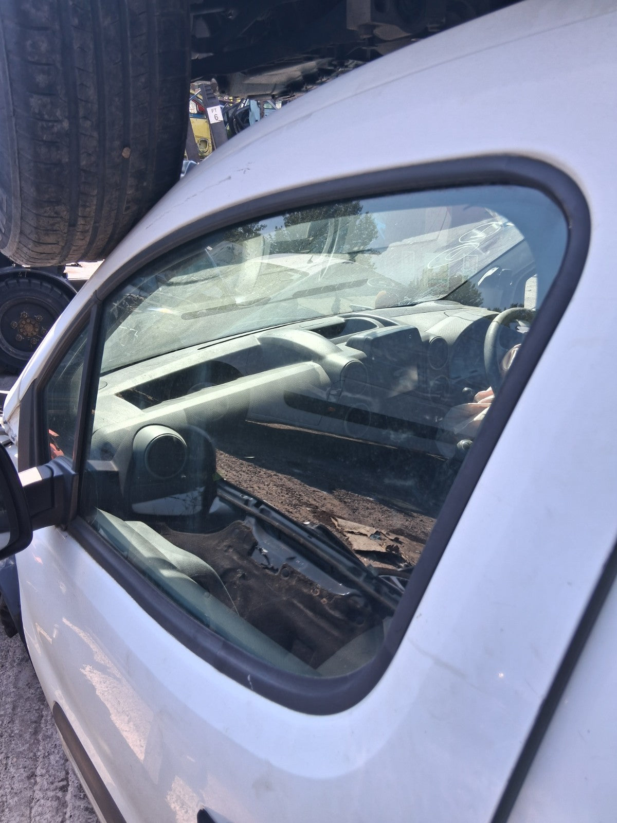 2015 PEUGEOT PARTNER MK2 NSF PASSENGER SIDE FRONT LEFT WINDOW GLASS