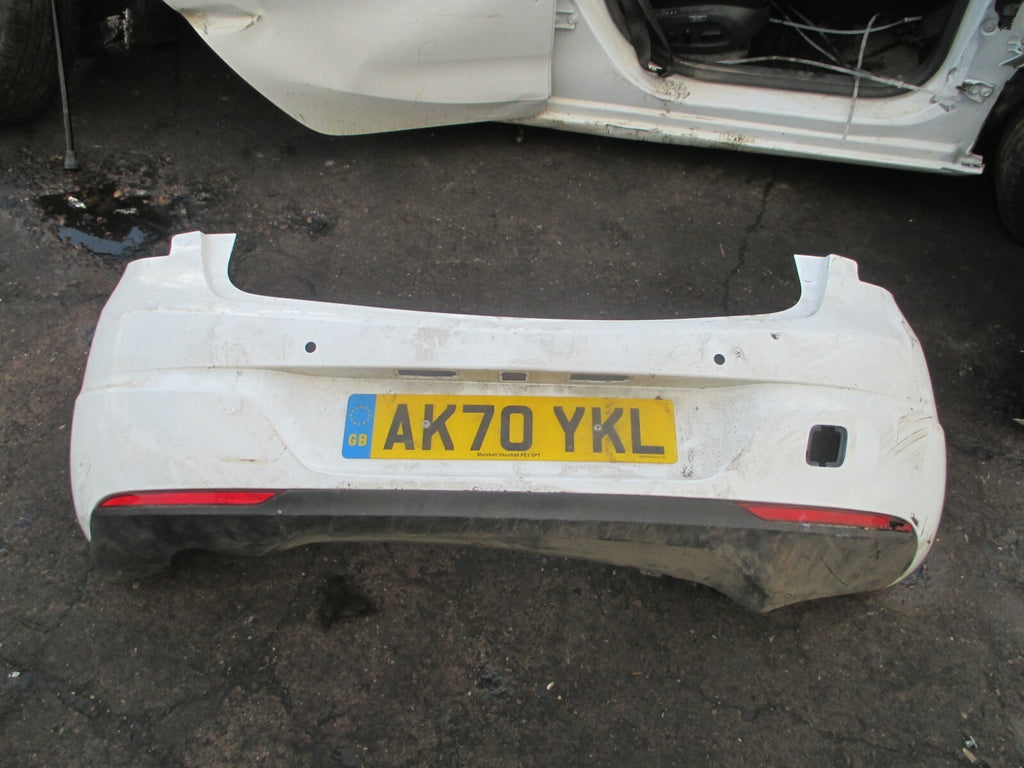VAUXHALL ASTRA K MK7 2020 REAR BACK PLASTIC BUMPER WHITE Z40R DAMAGED SPARES