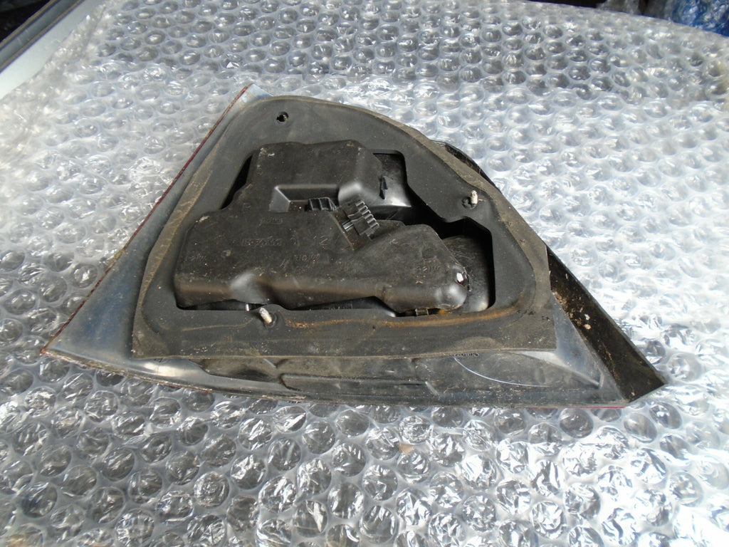 ROVER 25 2003 HATCHBACK OSR DRIVER SIDE REAR BRAKE TAIL LIGHT CLUSTER UNIT
