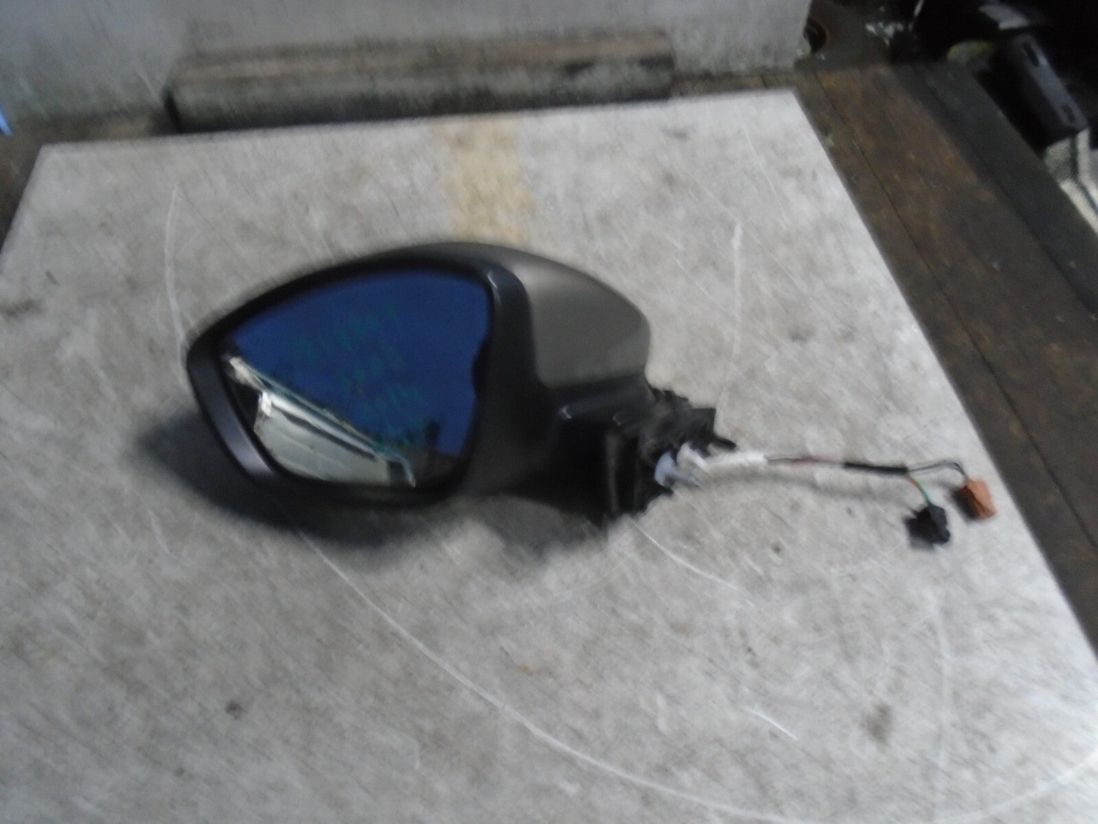 PEUGEOT 2008 2014 MK1 NSF FRONT PASSENGER SIDE WING MIRROR