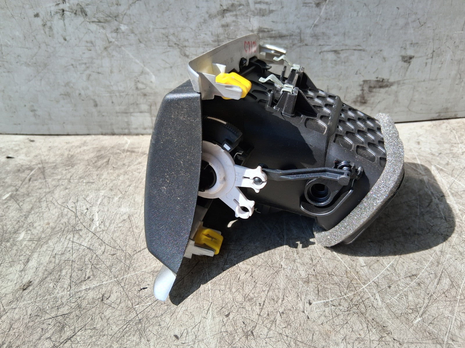 2021 CITROEN C3 MK3 OSF DRIVER SIDE FRONT RIGHT AIR VENT 98162210ZD