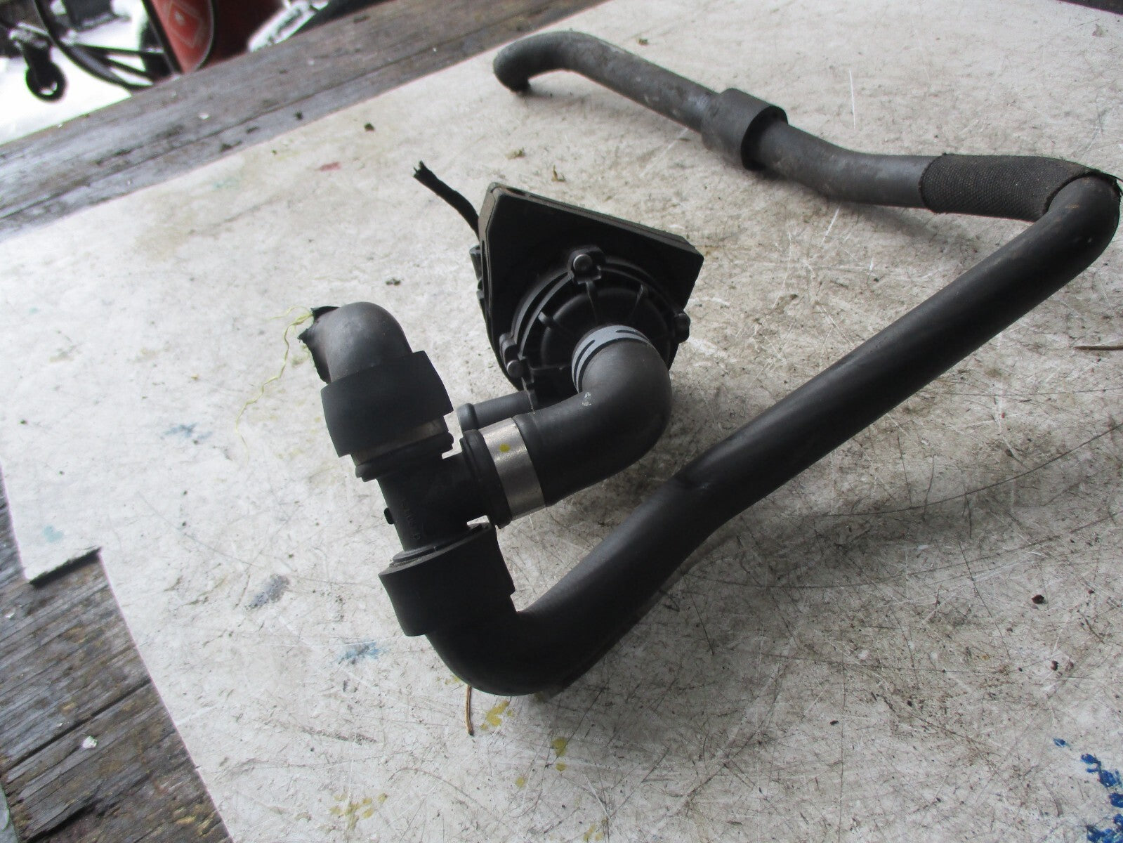 VOLKSWAGEN POLO MK6 2017 AUXILIARY WATER COOLANT PUMP 2Q0965567
