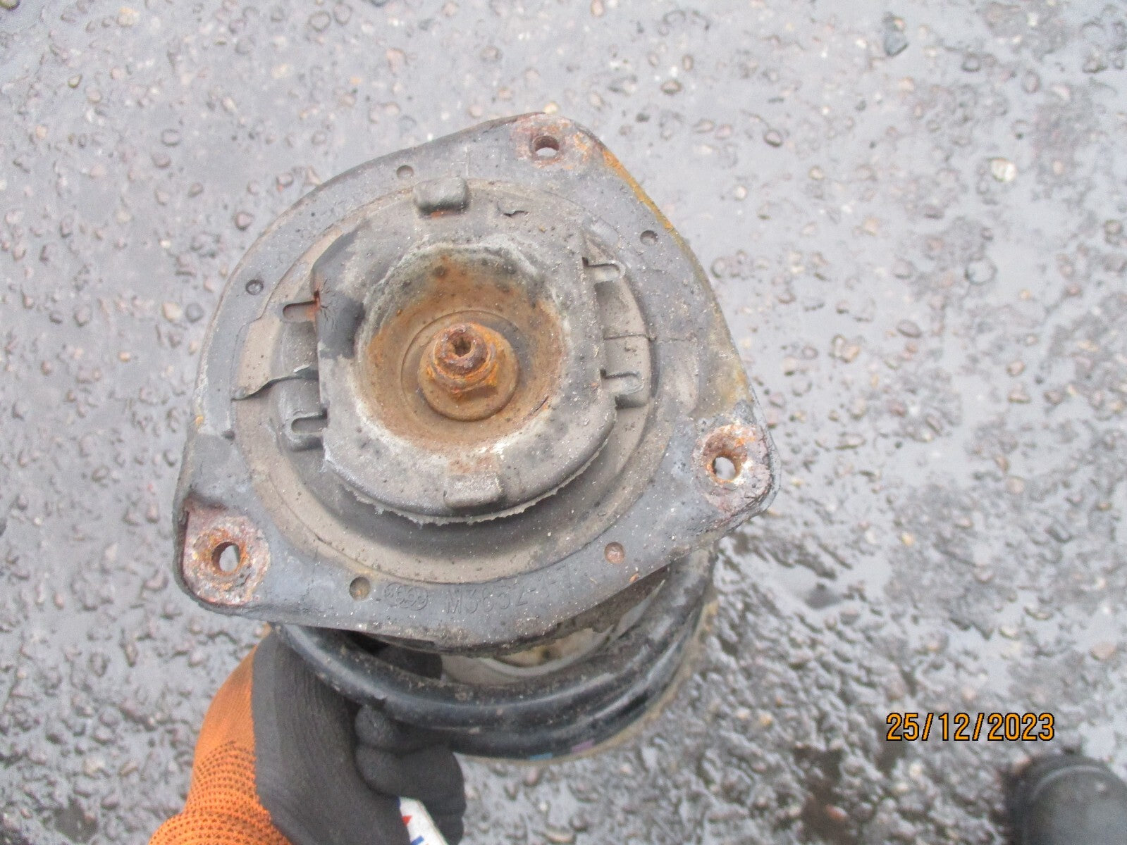 NISSAN QASHQAI J10 2009 1.5 DIESEL NSF PASSENGER FRONT SHOCK ABSORBER 54303JD04A