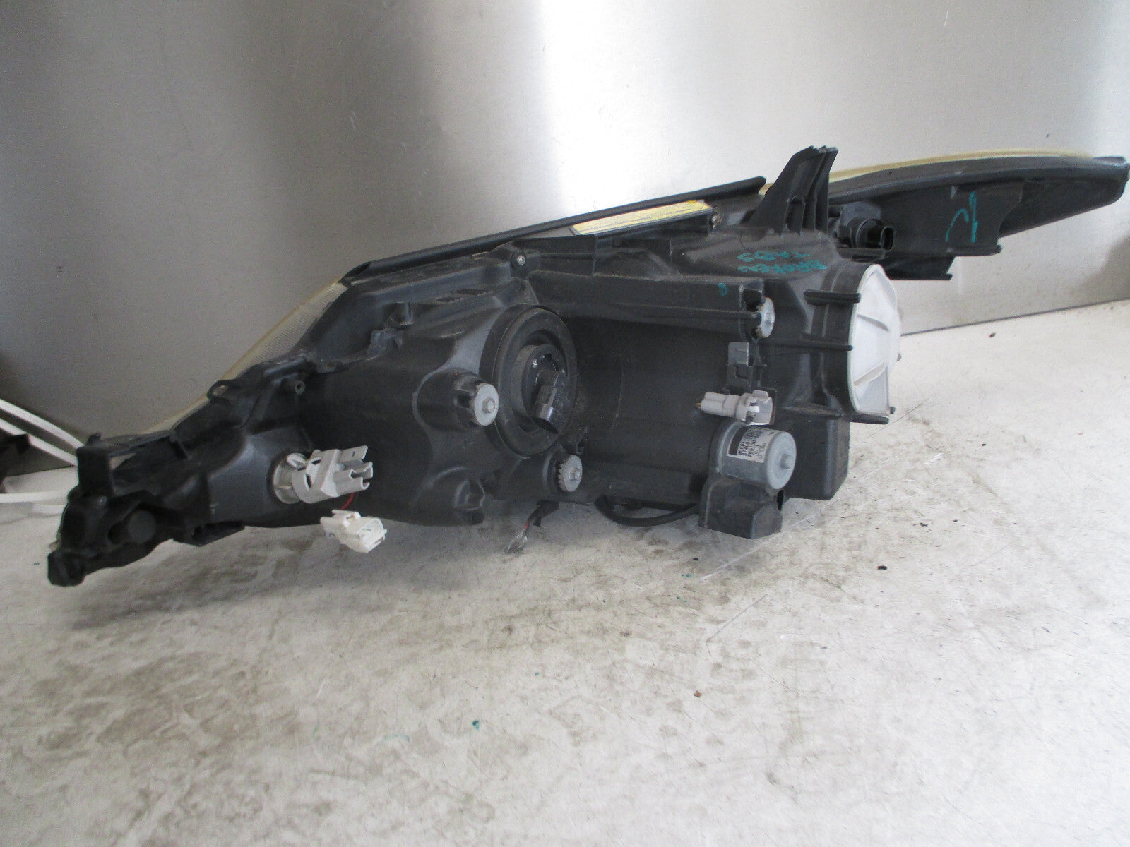 TOYOTA ESTIMA 2011 OSF DRIVER SIDE FRONT HEADLIGHT HEADLAMP BALLAST 8596720011