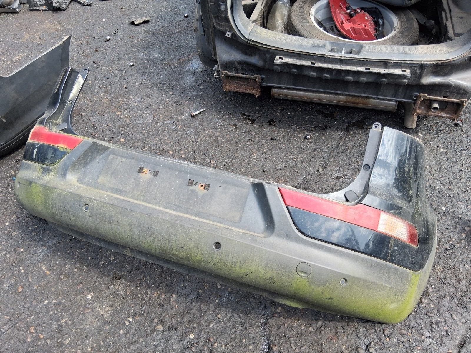 KIA SPORTAGE MK3 2012 PRE FACELIFT REAR COMPLETE BUMPER PHANTOM BLACK 1K